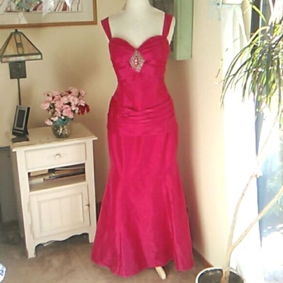 Aspeed Mermaid Shape Pink Formal - Picture 1 of 16